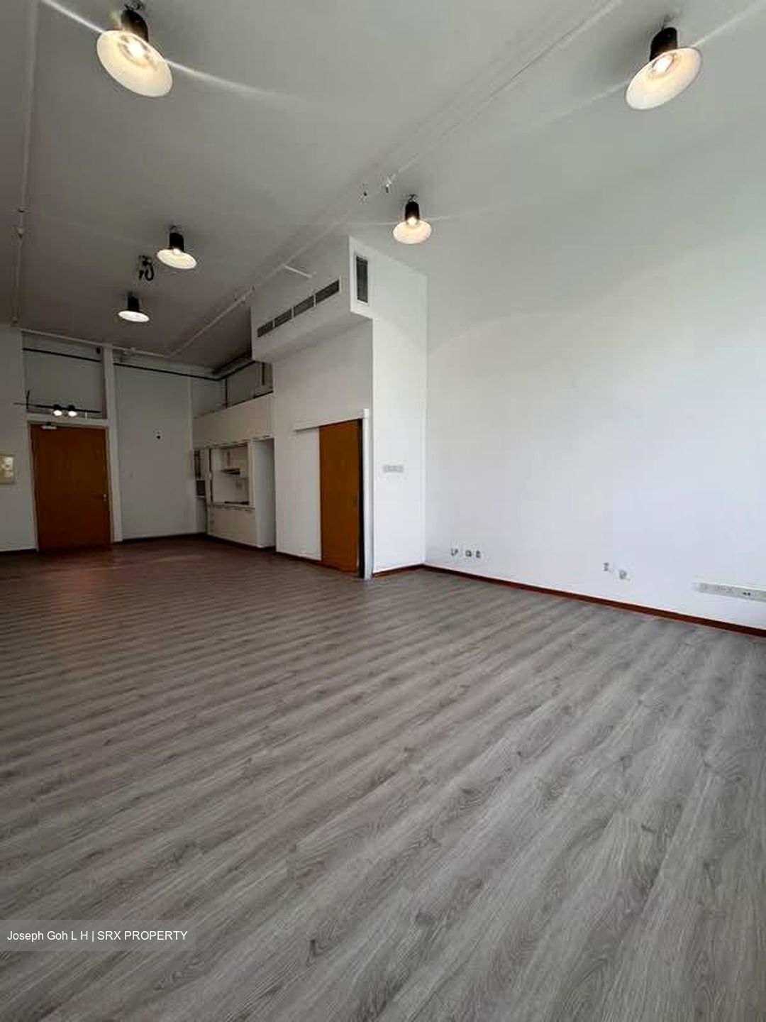 The Central (D1), Office #607312731